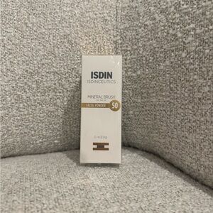 ISDIN Isdinceutics Mineral Brush Facial Powder SPF50